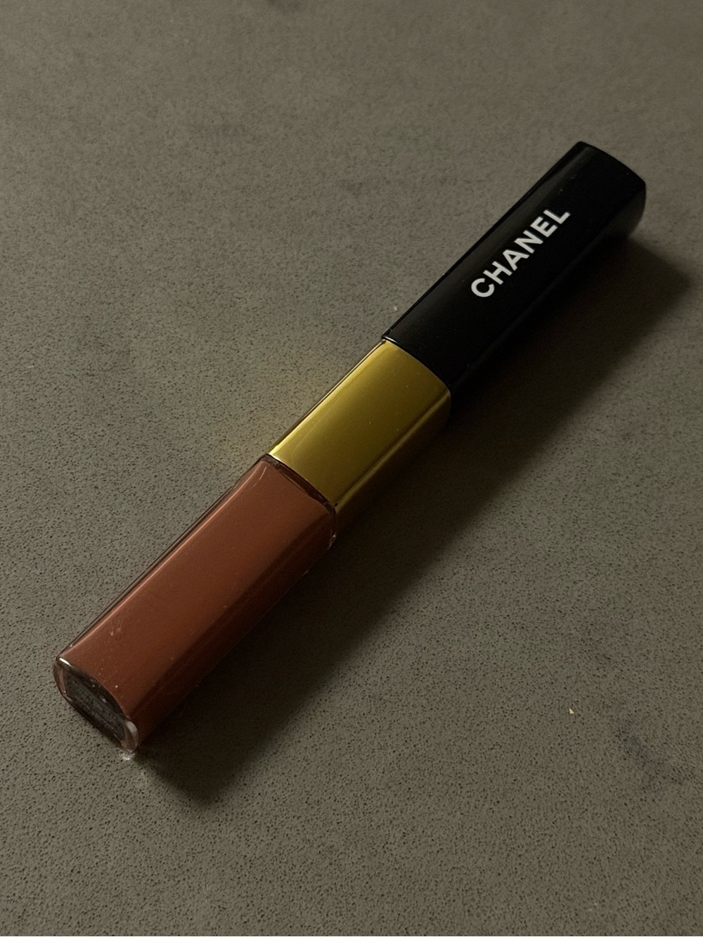 188 CHANEL LE ROUGE DUO ULTRA TENUE